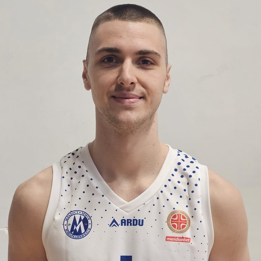 maxim_vujovic_mladost